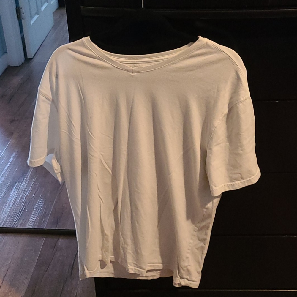 2 undershirts - Picture 4 of 4